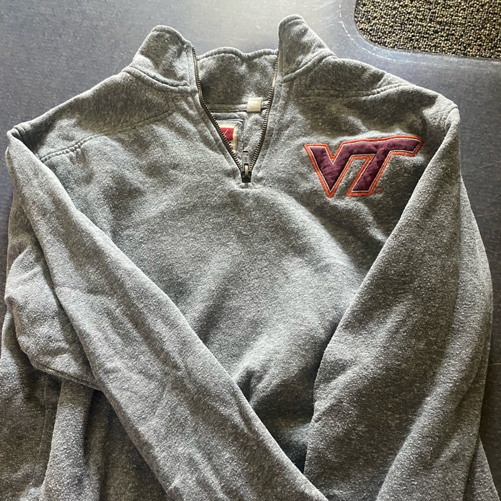 VT half zip sweatshirt
